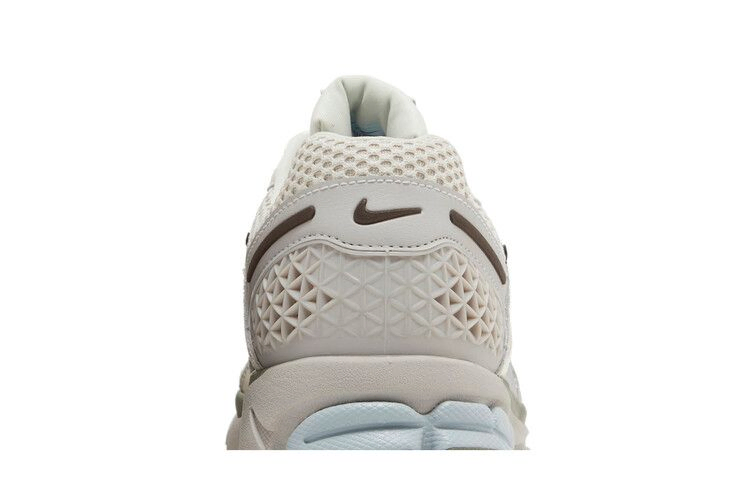 Кроссовки Nike Air Zoom Vomero 5 'Light Orewood Brown'
