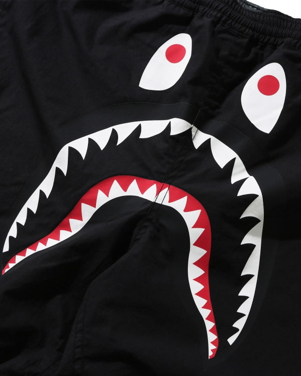 Спортивные шорты BAPE Space Camo Shark Reversible Shorts Black