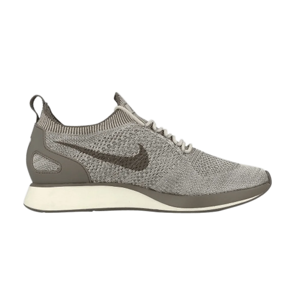 Krossovki-Nike-Air-Zoom-Mariah-Flyknit-Racer-String