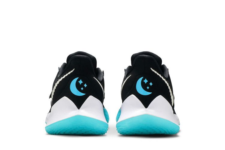 Кроссовки Nike Kyrie Low 3 'Moon'