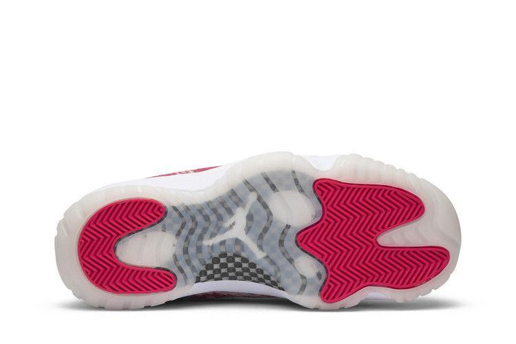Кроссовки Wmns Air Jordan 11 Retro Low 'Pink Snakeskin'
