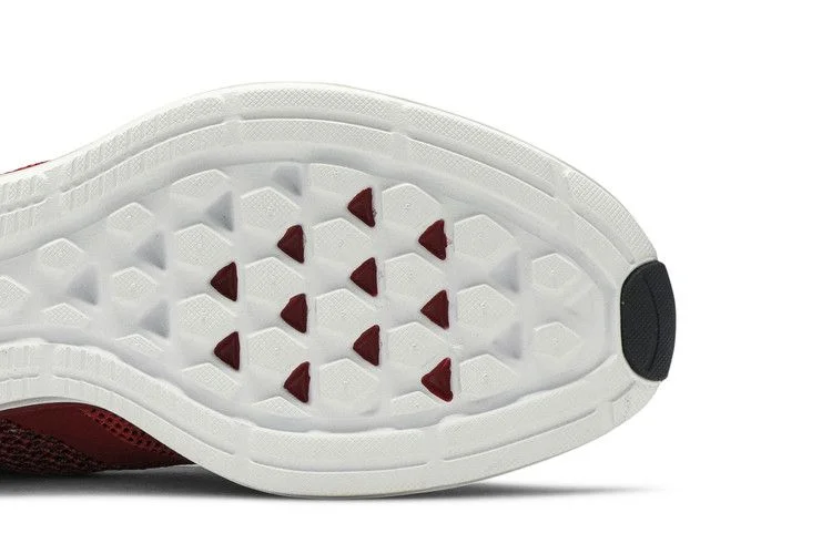 Krossovki-Nike-Zoom-Strike-Gym-Red-4