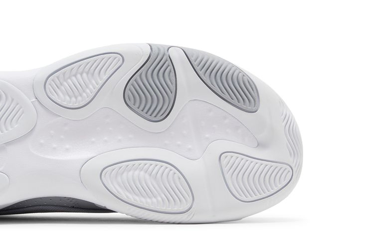 jordan-max-aura-4-wolf-grey-dn3687-005_04