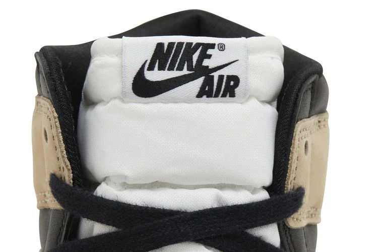 Krossovki-Wmns-Air-Jordan-1-Retro-High-OG-Latte-9