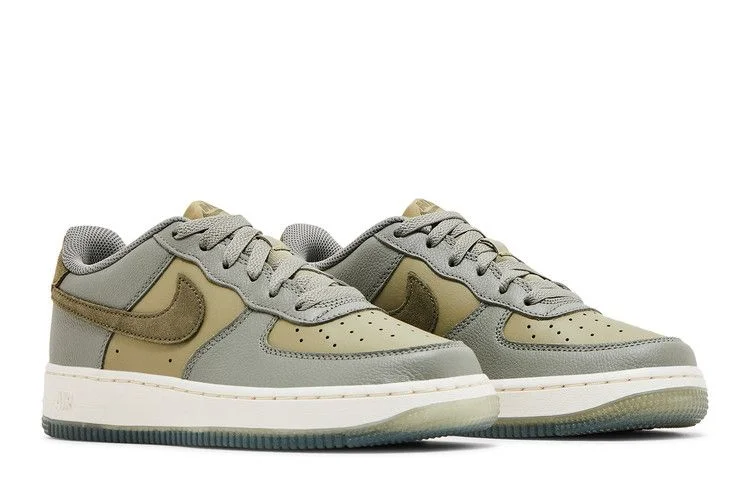 Krossovki-Nike-Air-Force-1-Low-LV8-GS-Dark-Stucco-Medium-Olive-7