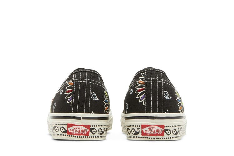 authentic-44-dx-paisley-black-vn0a54f29gg_05