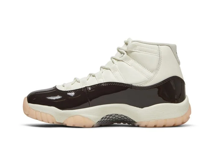 Кроссовки Wmns Air Jordan 11 Retro 'Neapolitan'