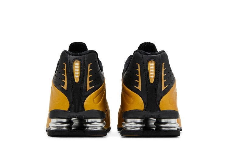 Кроссовки Nike Wmns Shox R4 'Black Metallic Gold'