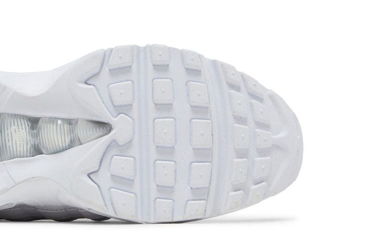 wmns-air-max-95-next-nature-triple-white-dh8015-100_04