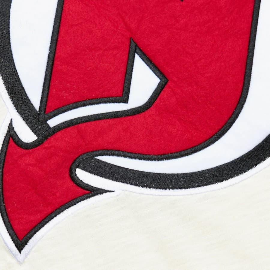 Лонгслив Mitchell & Ness Cream New Jersey Devils Legendary Slub Raglan Long Sleeve T-Shirt