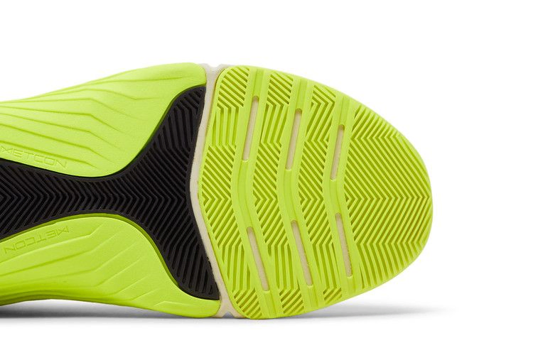 metcon-8-mint-foam-volt-do9328-300_04