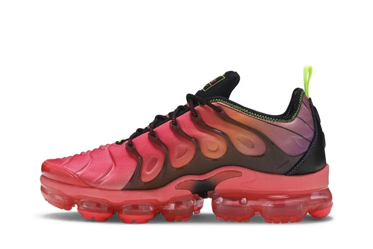 Кроссовки Nike Air VaporMax Plus 'Laser Crimson'