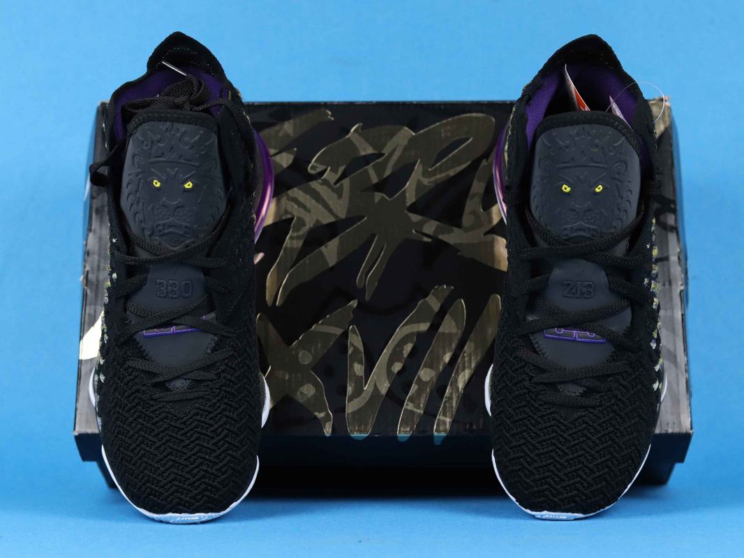 Кроссовки Nike LeBron 17 Lakers