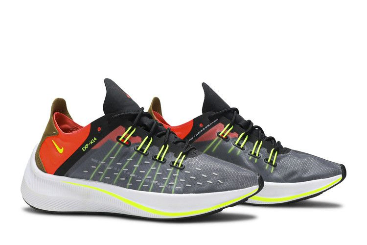 wmns-exp-x14-total-crimson-ao3170-002_07