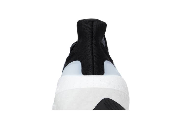 ultraboost-light-black-white-hq6340_06