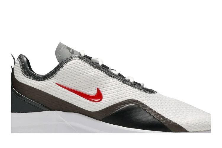 Krossovki-Nike-Air-Max-Motion-2-ES1-White-Iron-Grey-1