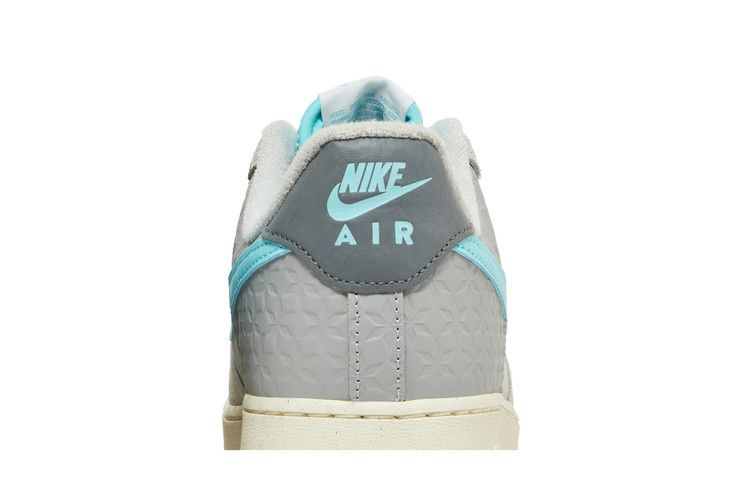 Кроссовки Nike Air Force 1 Low 'Snowflake'