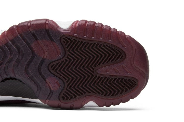 air-jordan-11-gs-night-maroon-852625-650_04