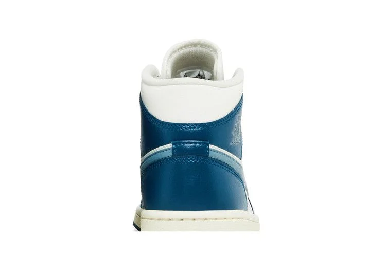 Кроссовки Wmns Air Jordan 1 Mid 'Sky J French Blue'