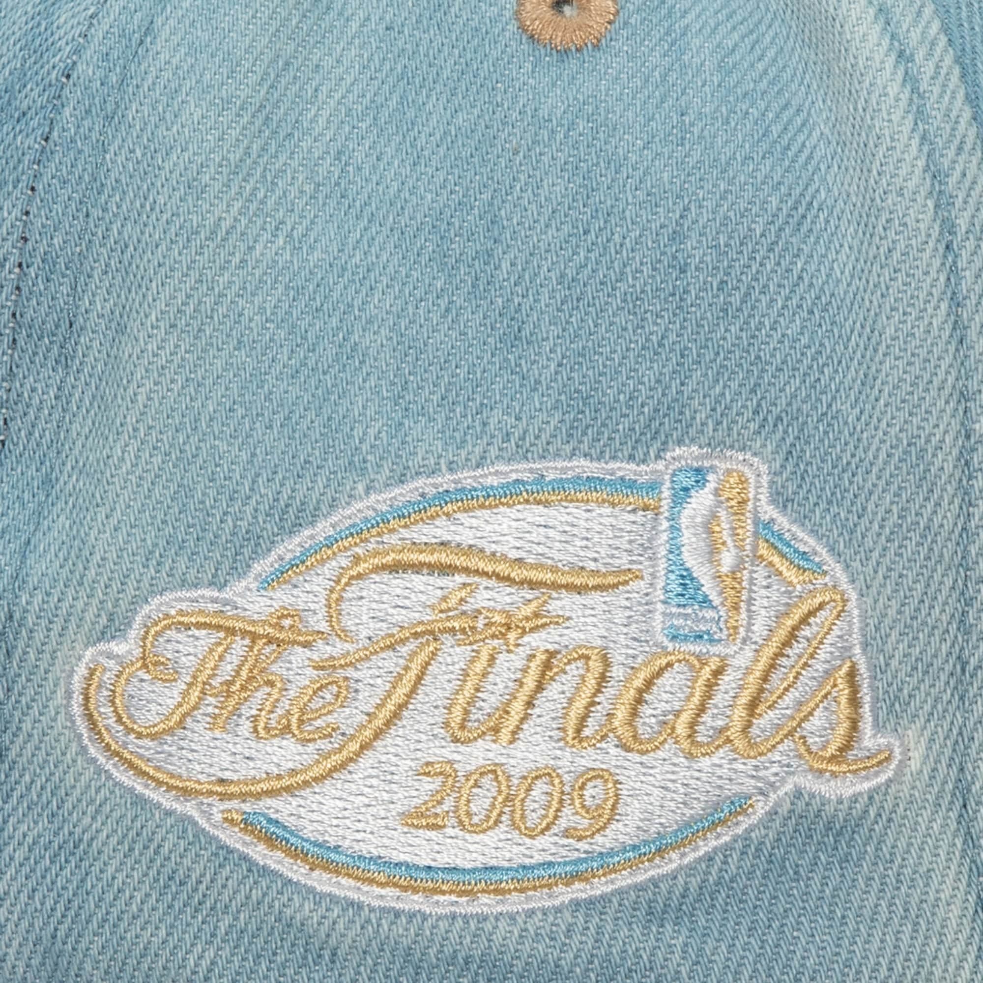 Бейсболка Mitchell & Ness Blue Jean Baby Snapback HWC Los Angeles Lakers Hat
