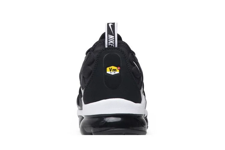 Кроссовки Nike Air VaporMax Plus 'Overbranding'