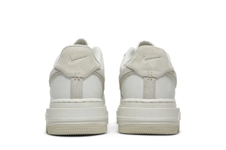 Кроссовки Nike Air Force 1 Luxe 'Triple White'