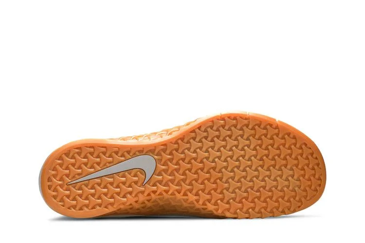 Krossovki-Nike-Metcon-4-Atmosohere-Grey-3