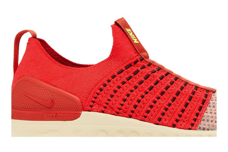 react-phantom-run-flyknit-2-siren-red-dv2145-600_01