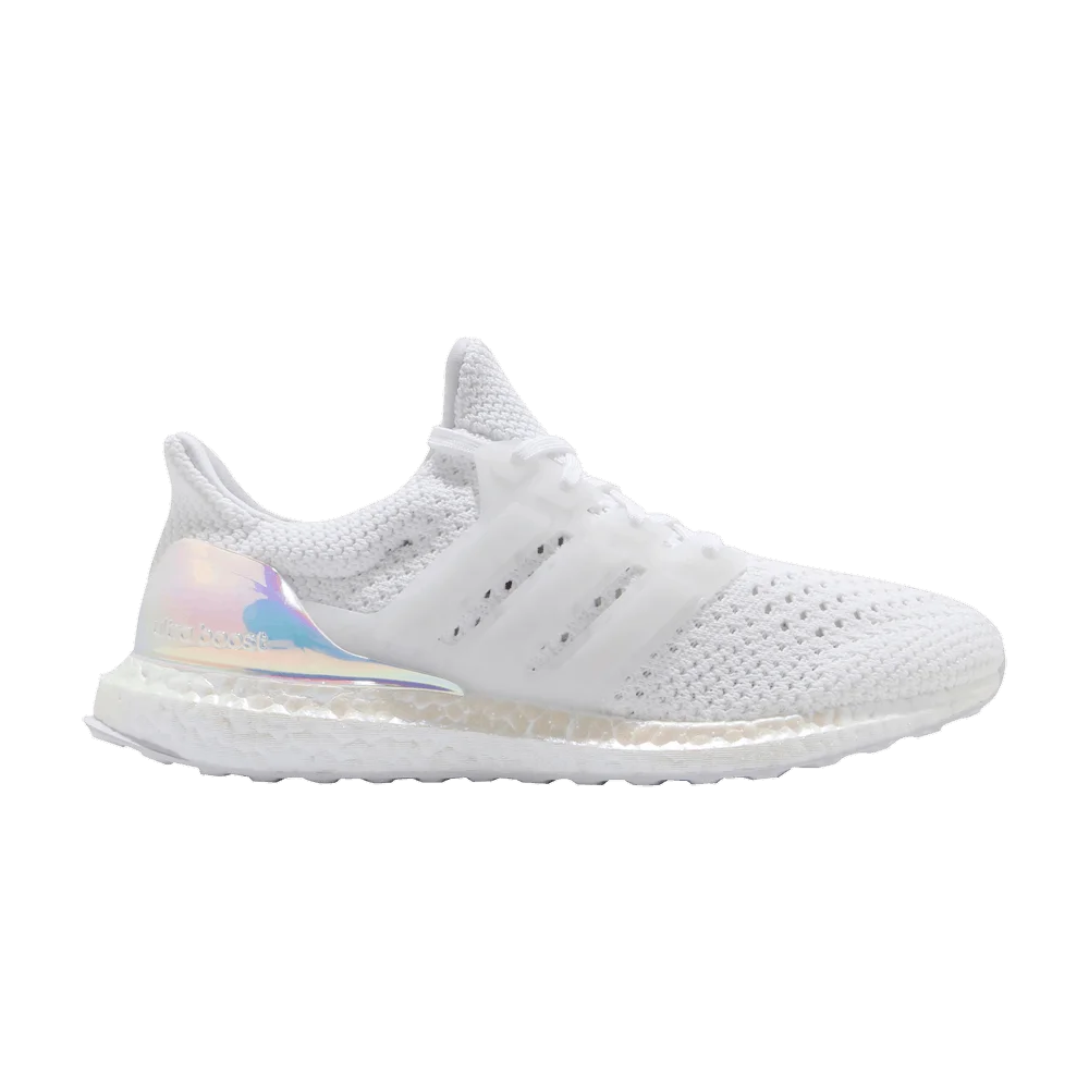 Krossovki-Adidas-UltraBoost-Clima-Iridescent-Pack-White