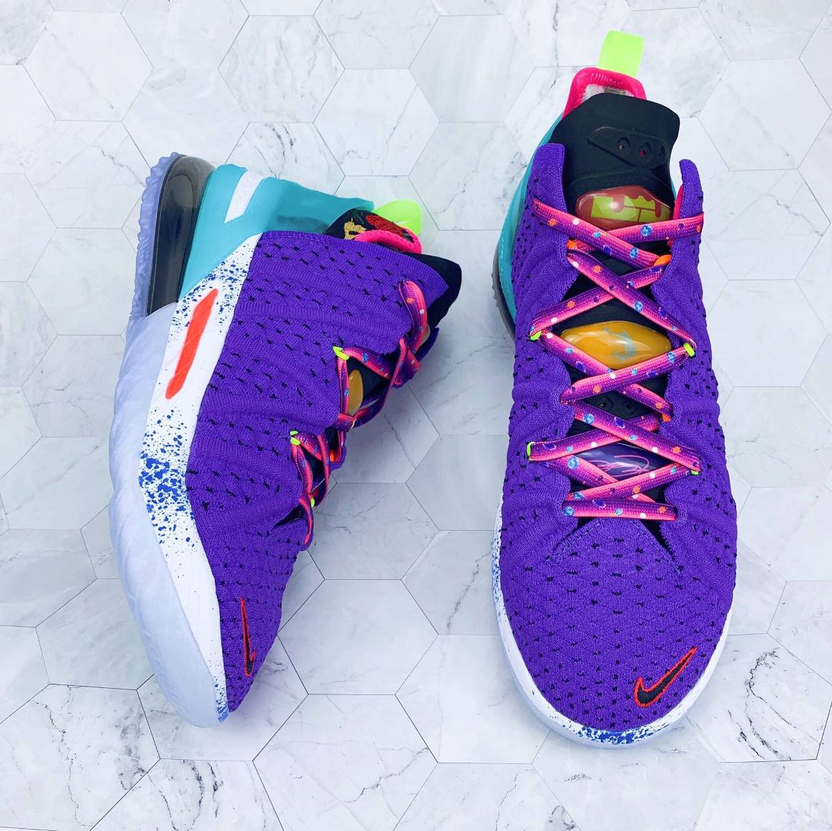 Кроссовки Nike LeBron 18 Best Of 10–18