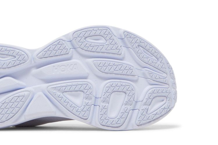 wmns-bondi-8-white-1127952-wwh_04