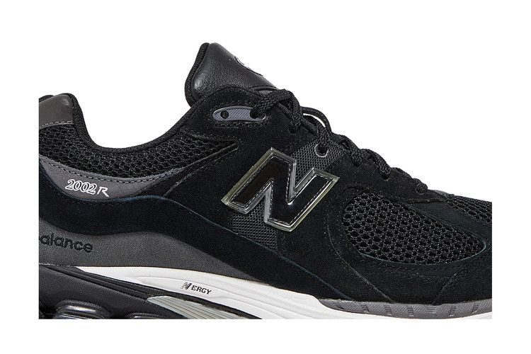 Кроссовки New Balance 2002R 'Black White Magnet'