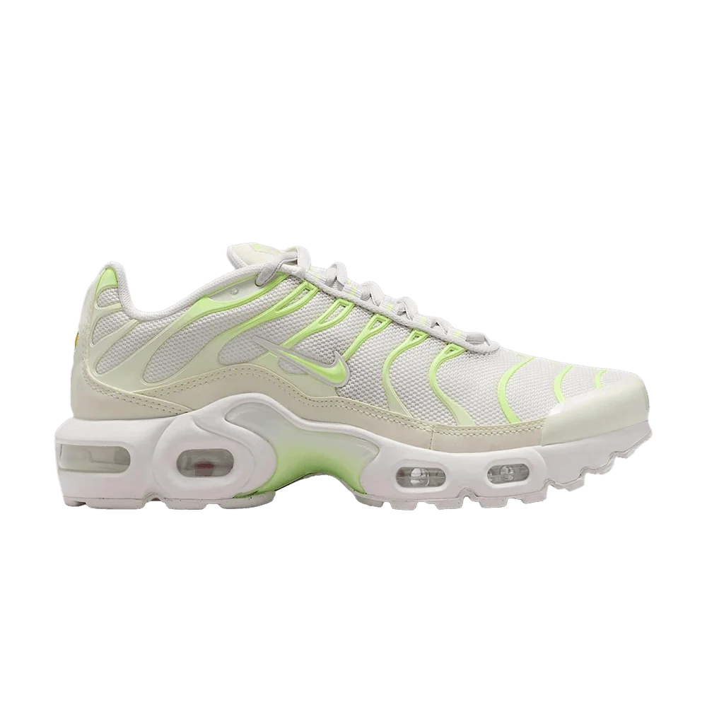 Krossovki-Nike-Air-Max-Plus-GS-Platinum-Tint-Spruce-Aura