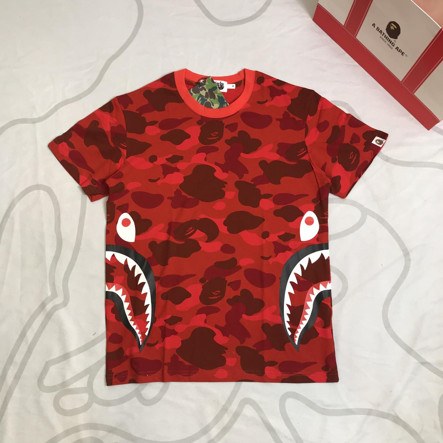 Футболка BAPE Color Camo Side Shark Tee Red