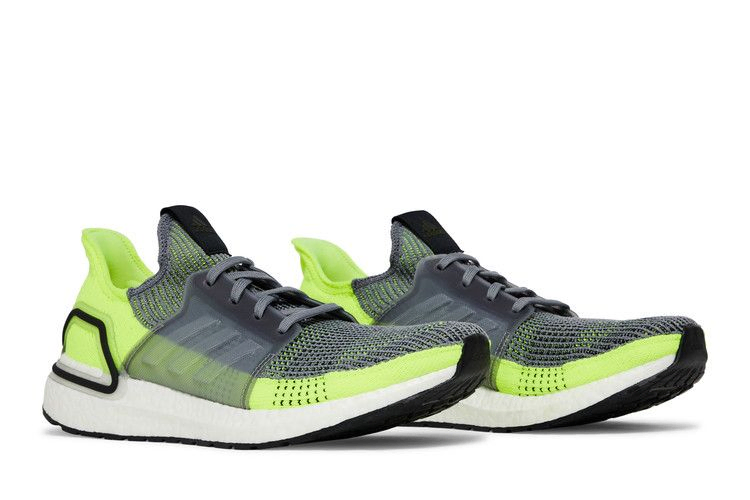 ultraboost-19-grey-yellow-ef1343_07