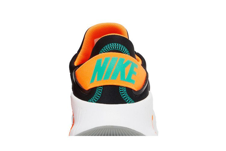 Кроссовки Nike Free Metcon 4 'Black Total Orange Emerald'