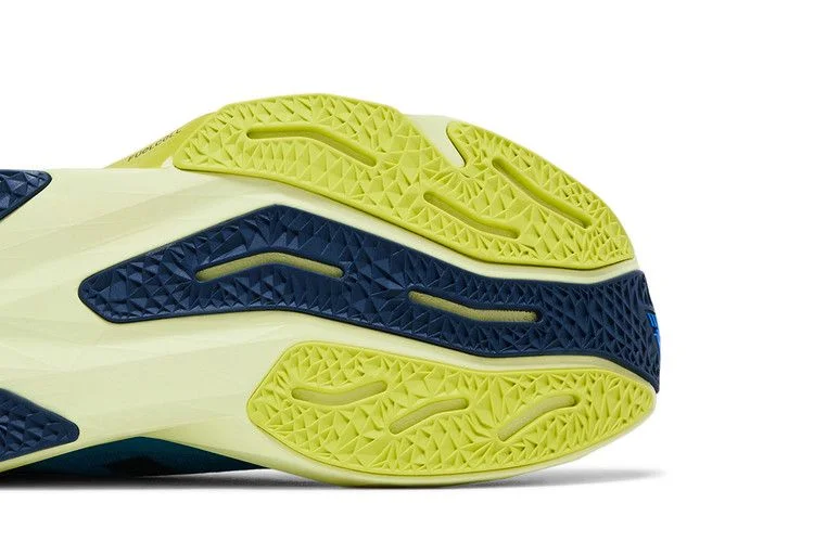 Кроссовки New Balance FuelCell Rebel v4 'Spice Blue Limelight'