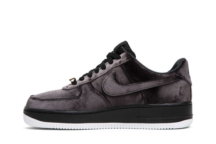 Кроссовки Nike Air Force 1 07 QS 'Velvet Rose'