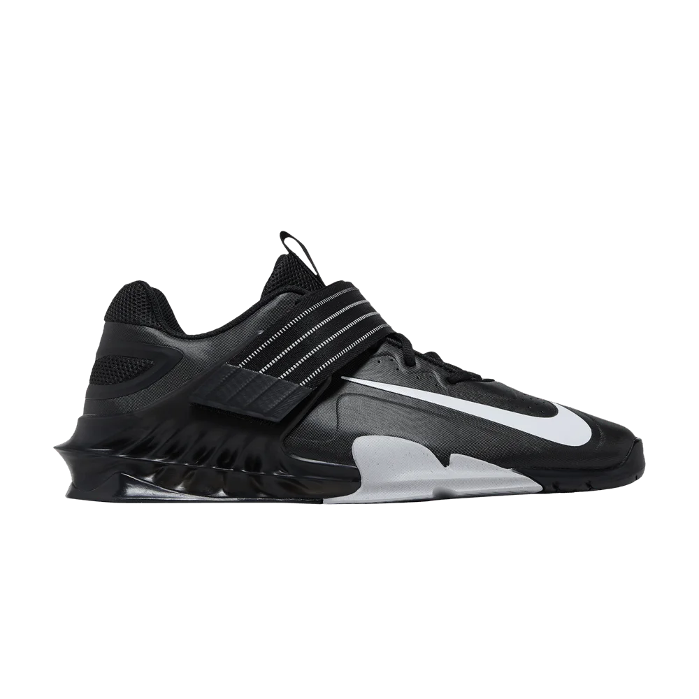 Кроссовки Nike Savaleos 'Black White' Sample
