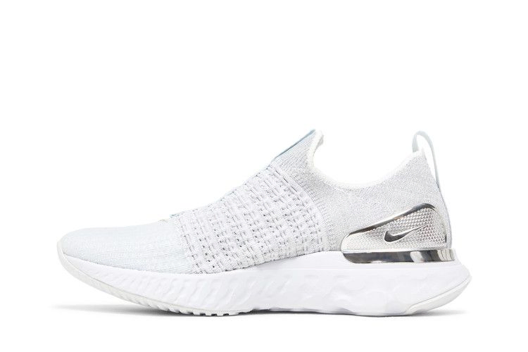 wmns-react-phantom-run-flyknit-2-premium-pure-platinum-white-cz4830-002_02