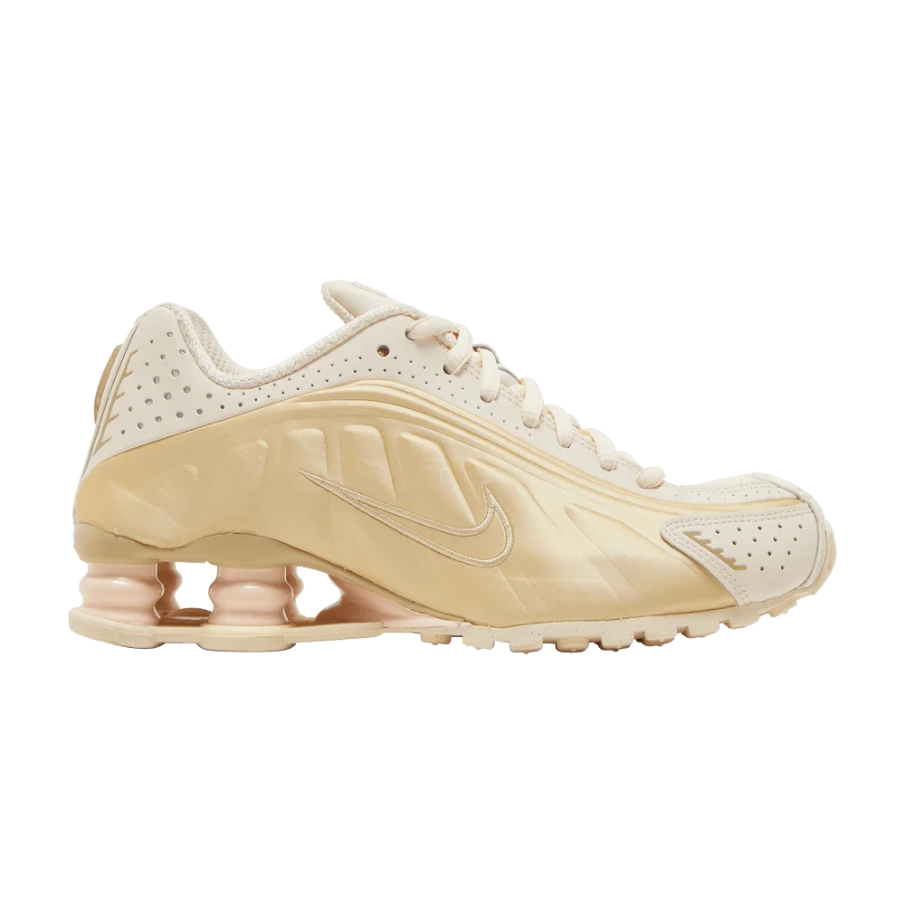 Krossovki-Nike-Wmns-Shox-R4-Guava-Gold