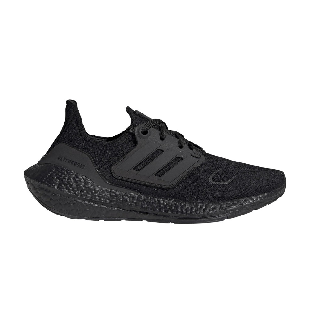 Кроссовки adidas UltraBoost 22 Big Kid 'Triple Black'