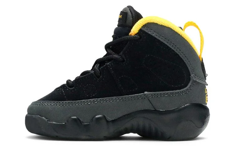 Кроссовки Air Jordan 9 Retro TD 'Dark Charcoal University Gold'