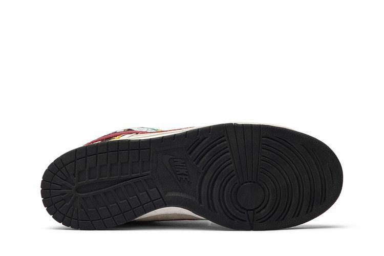 Кроссовки Nike Dunk Low Pro SB 'Paris'