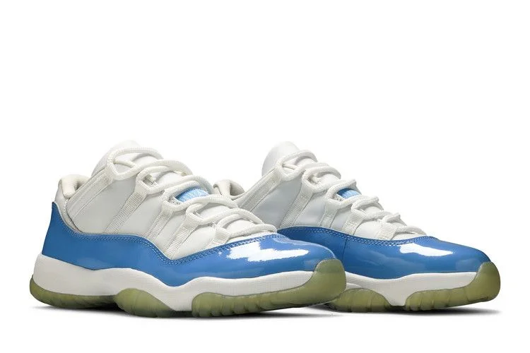 Krossovki-Air-Jordan-11-Retro-Low-Columbia-2001-7