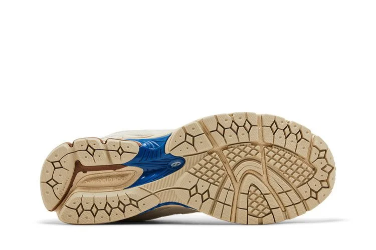 Кроссовки New Balance 2002R 'Sandstone Timberwolf'