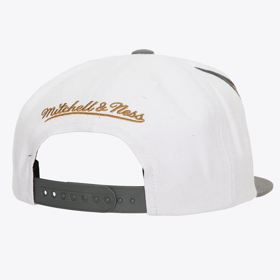 Бейсболка Mitchell & Ness White Vegas Golden Knights Waverunner Snapback Hat