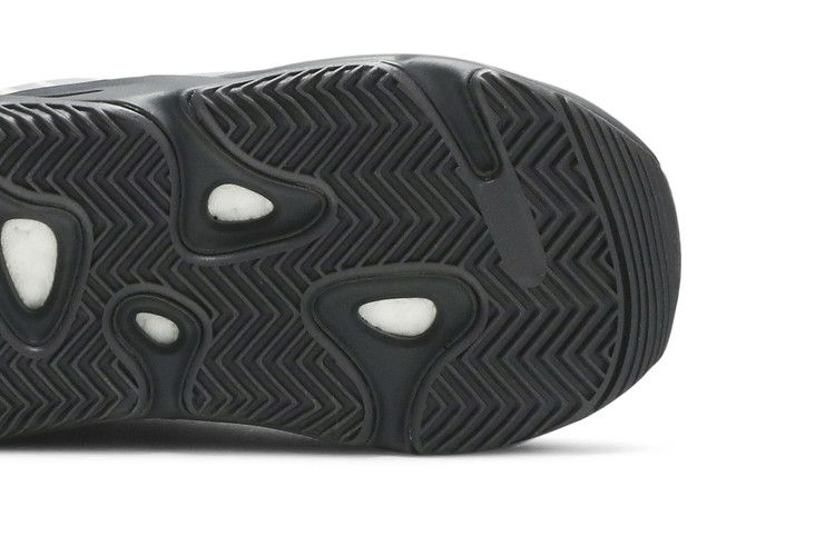 yeezy-boost-700-mnvn-infant-bone-fy3731_04