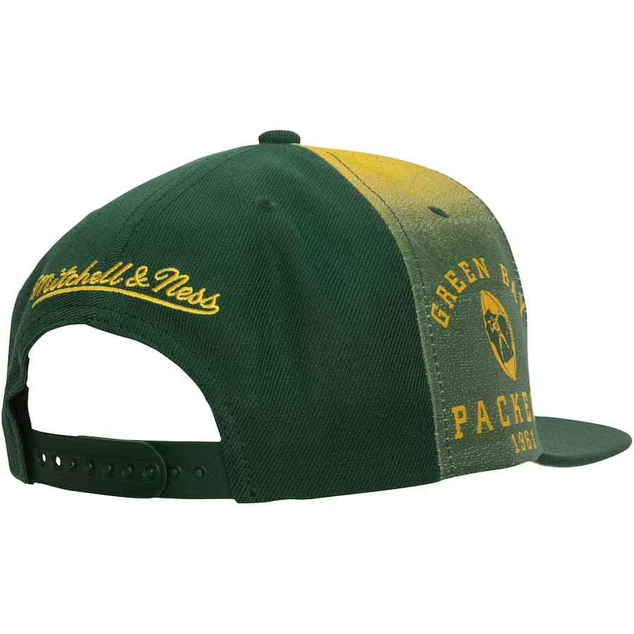 Бейсболка Mitchell & Ness Green Green Bay Packers Tapestry Snapback Hat