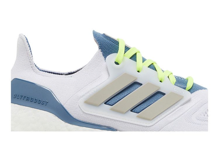 Кроссовки adidas UltraBoost 22 'White Linen Green'